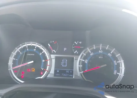 2015 Toyota 4Runner Sr5 Premium z USA, uszkodzony, nr VIN JTEZU5JR6F5103646